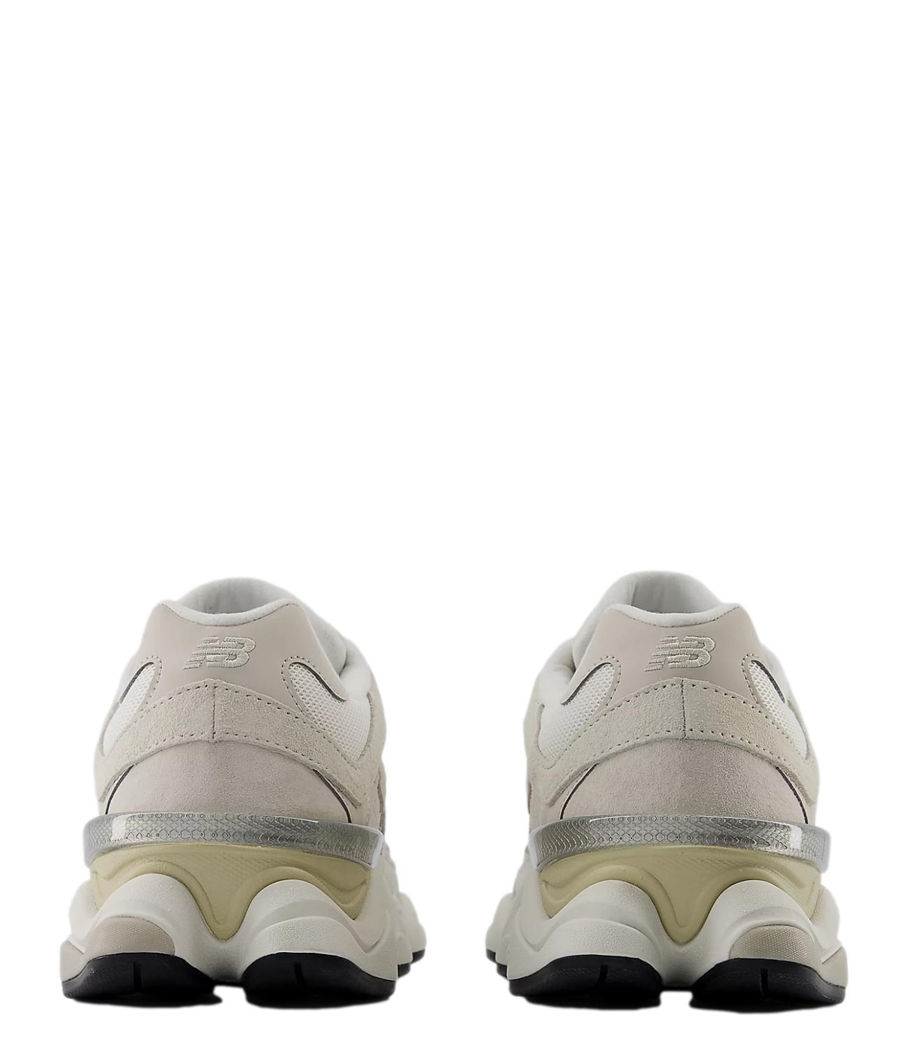 Sneakers White